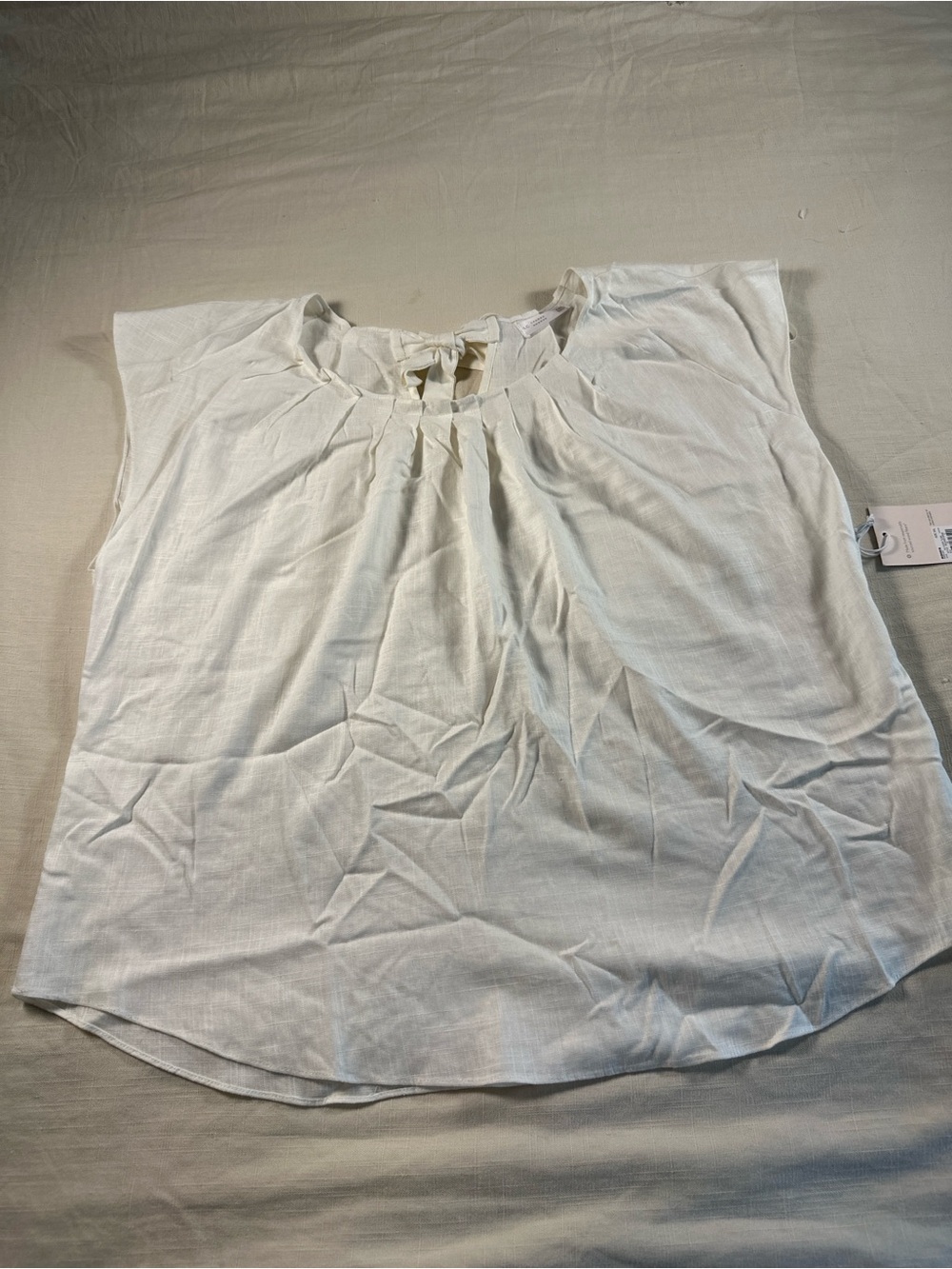 LC Lauren Conrad Ivory Tie-Neck Cap Sleeve Blouse
